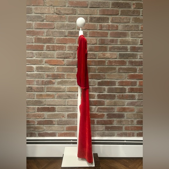 Girl’s Size 4 Stretchy Red Velvet Christmas Tree Shirt & Pants. - Picture 4 of 9